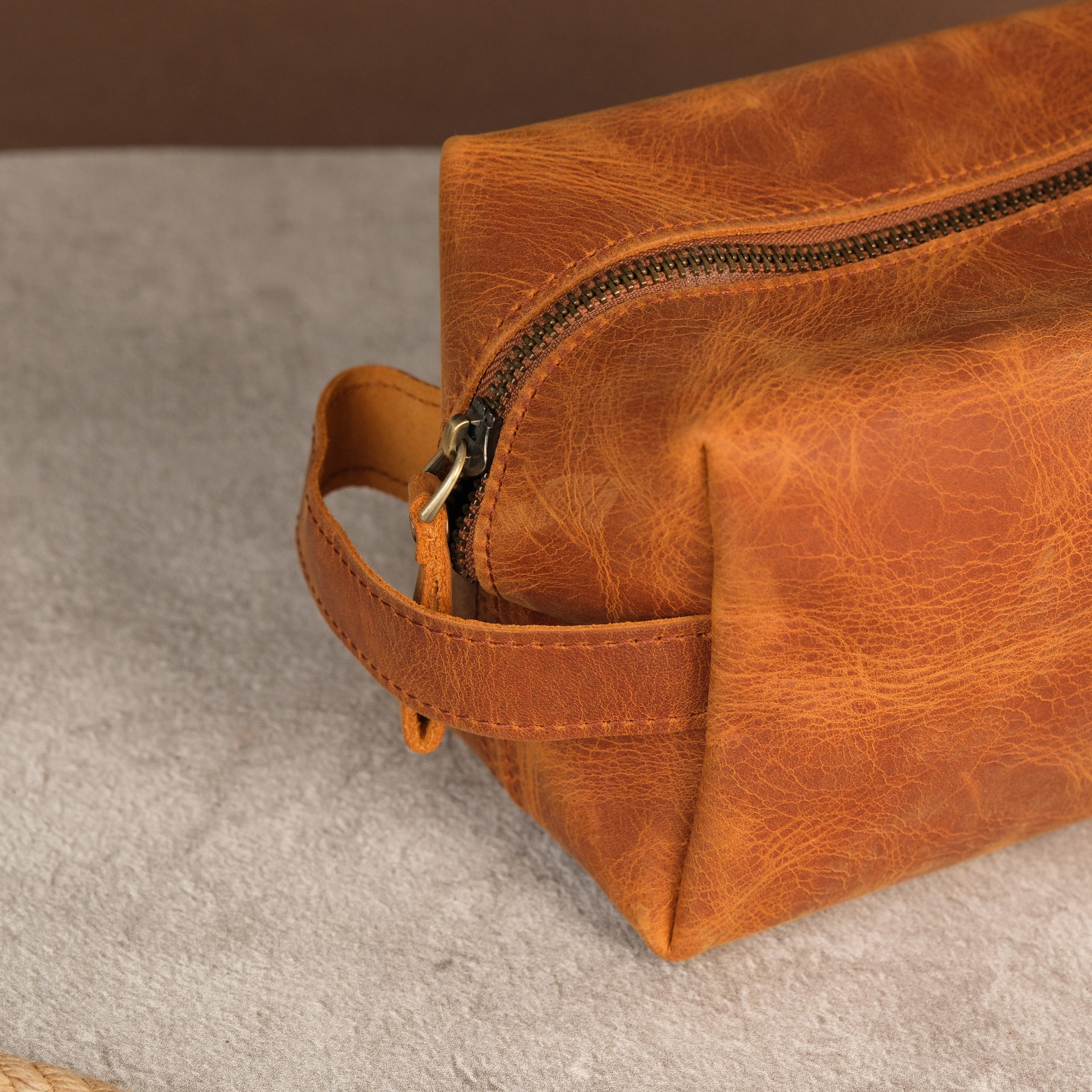Leather Toiletry Kit Bag for Men and Women
