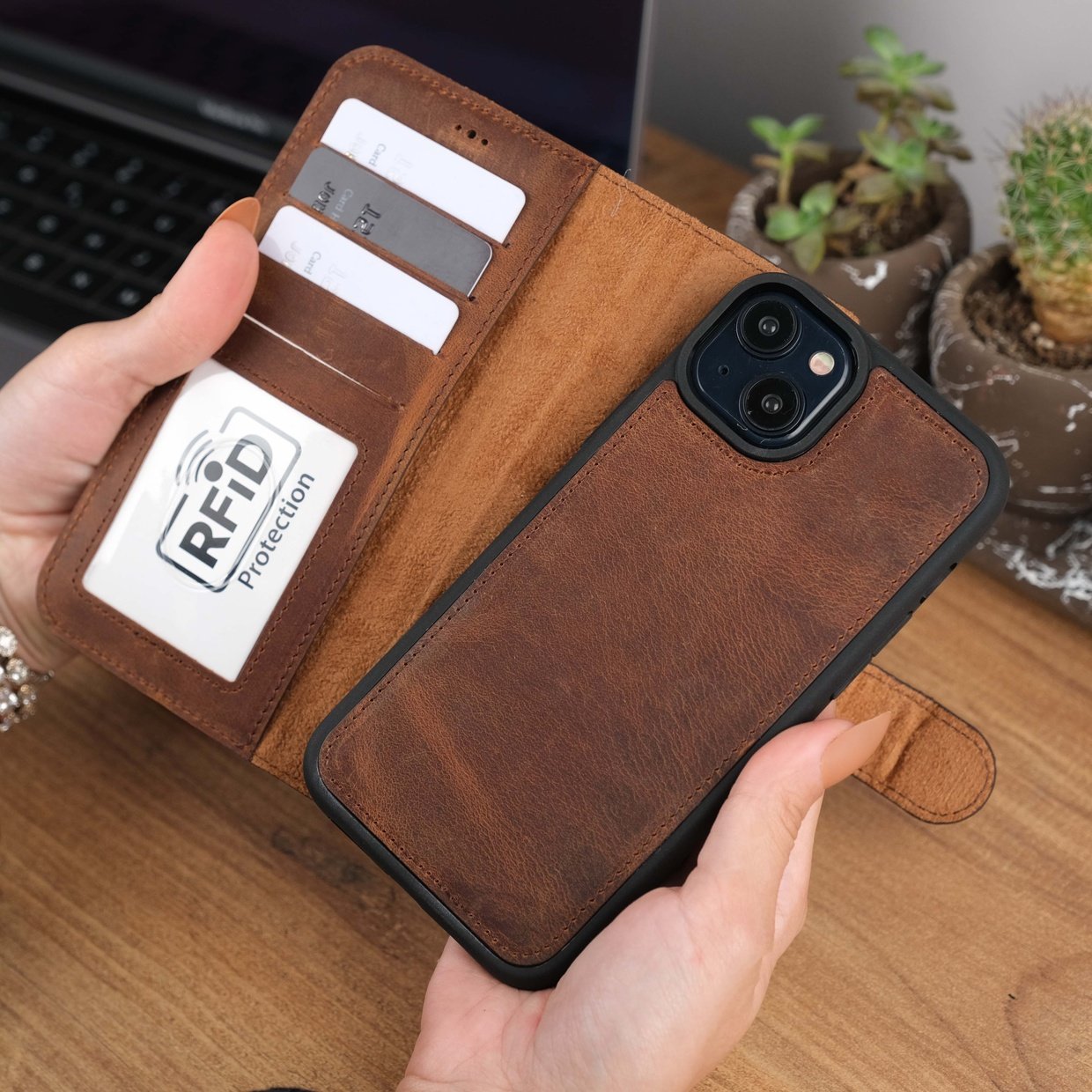 Antique Brown Leather iPhone 15 Plus Case