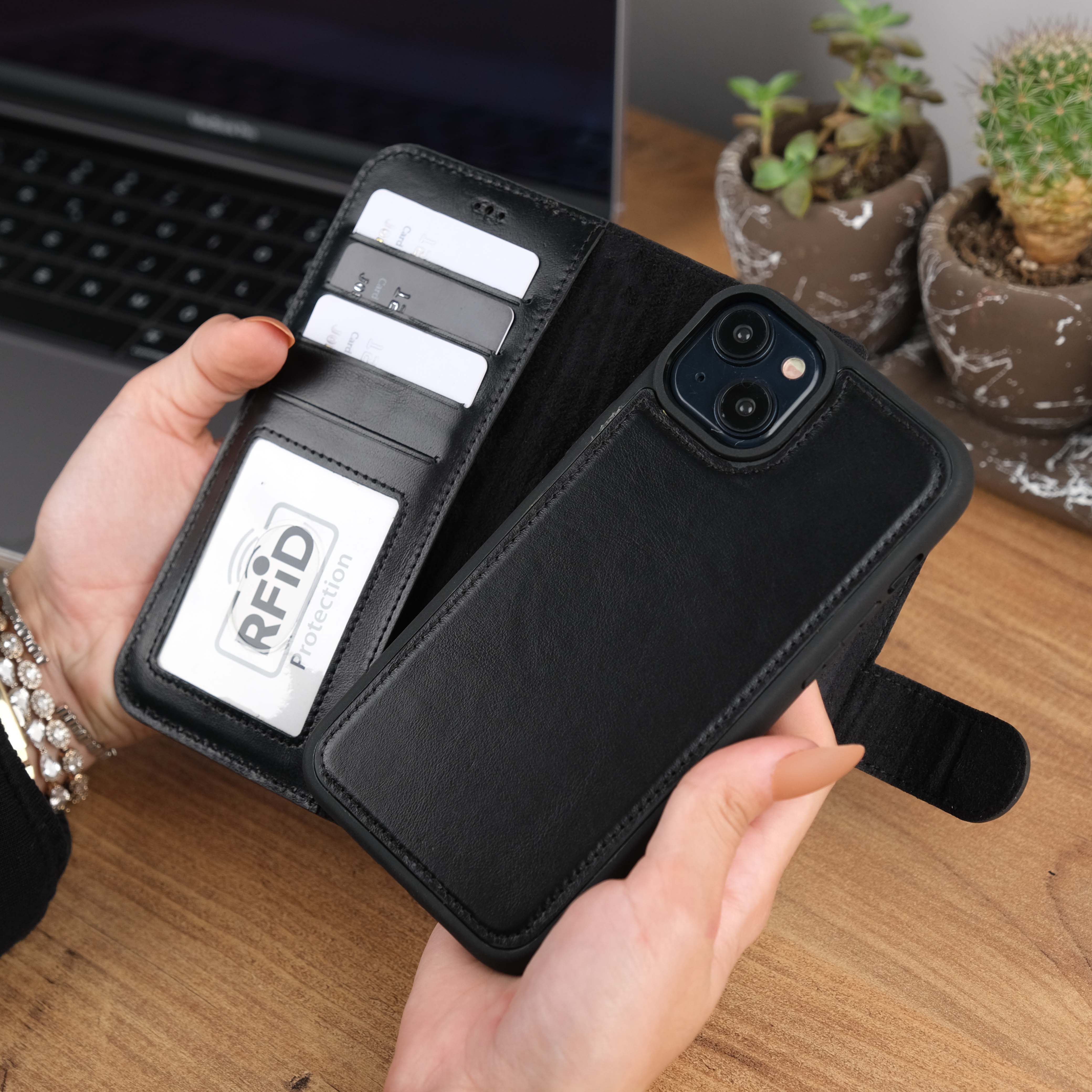 Black Leather iPhone 15 Case
