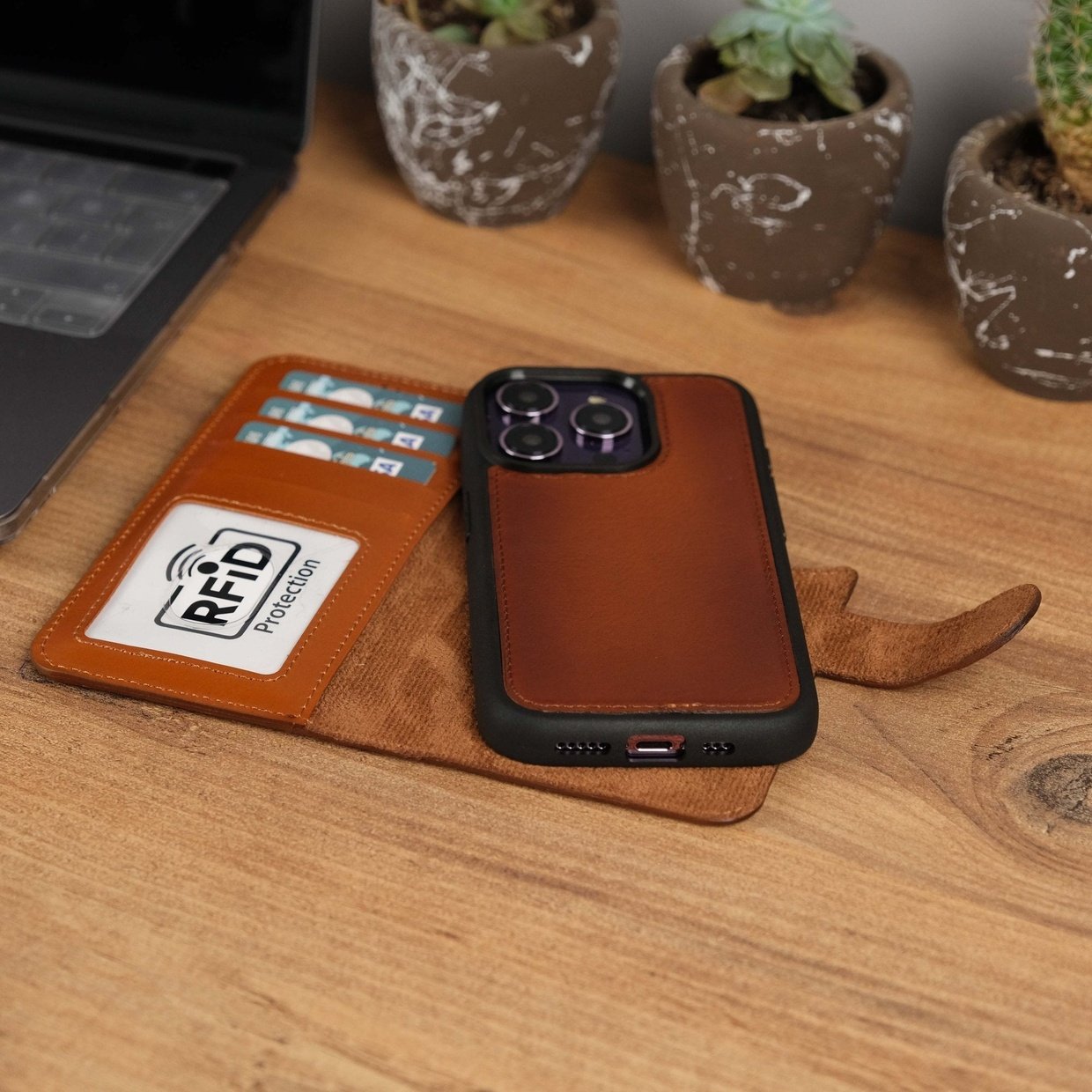 Tan Leather iPhone 15 Pro Detachable Case
